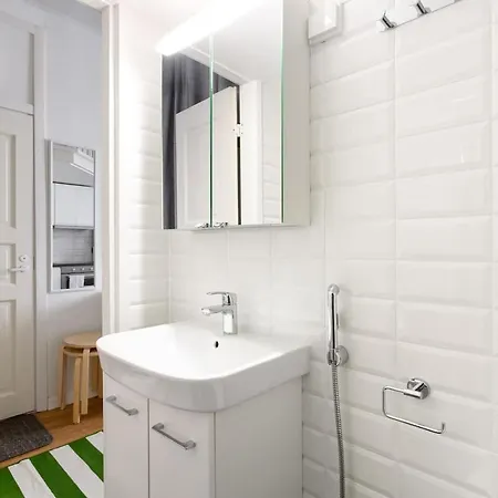 Wehost Kristianinkatu 2 *